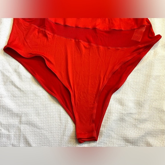 SHEIN Curve Plus Size Red Long Sleeve Sheer Mesh Splicing Bodysuit Women’s 3XL - Picture 9 of 16